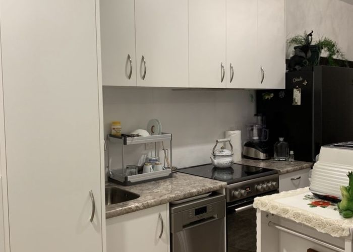 at 84/92 Bush Road, Albany, North Shore City, Auckland