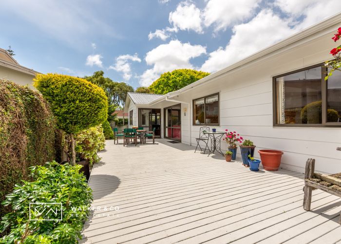  at 1 Bathurst Street, Silverstream, Upper Hutt, Wellington