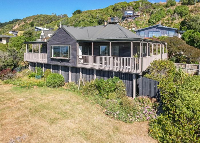  at 1 Buxton Place, Gore Bay, Cheviot