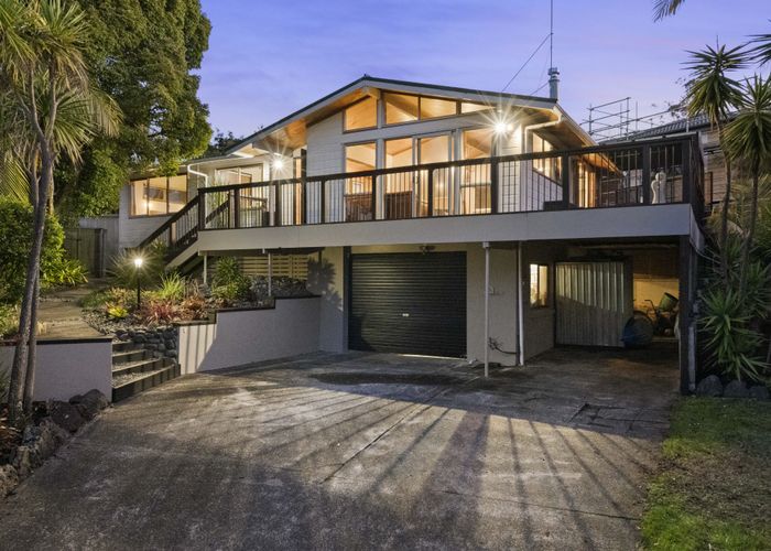  at 35 Kurnell Drive, Botany Downs, Manukau City, Auckland