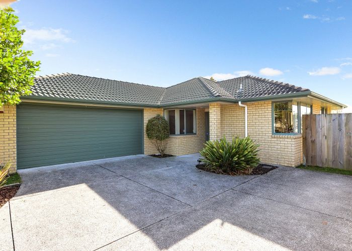  at 19 Nobleman Place, Hamilton East, Hamilton