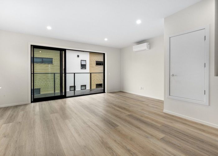  at 15a The Strand, Wainuiomata, Lower Hutt, Wellington