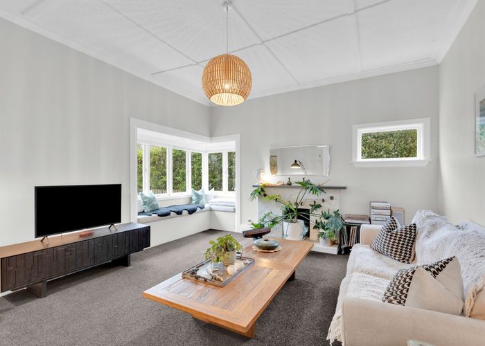  at 24 Kitchener Street, Claudelands, Hamilton