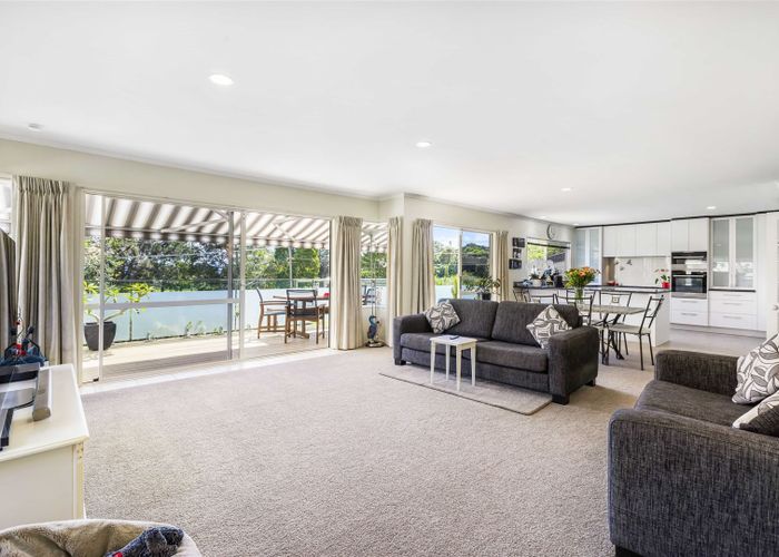  at 8 Glanville Close, Stanmore Bay, Whangaparaoa