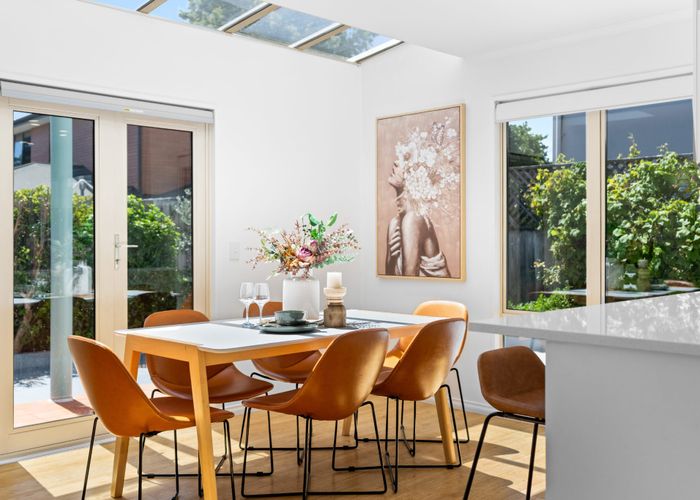  at 2/97 Clyde Road, Ilam, Christchurch