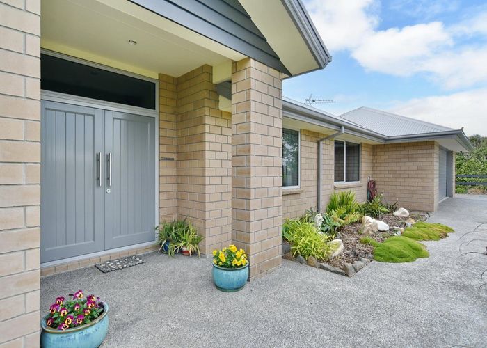  at 9 Riverside Way, Amberley, Amberley