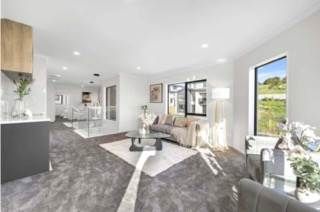  at 18 Aklander Rise, Flat Bush, Auckland