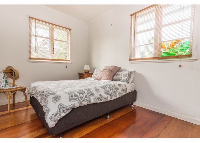  at 98 Atkinson Road, Titirangi, Auckland