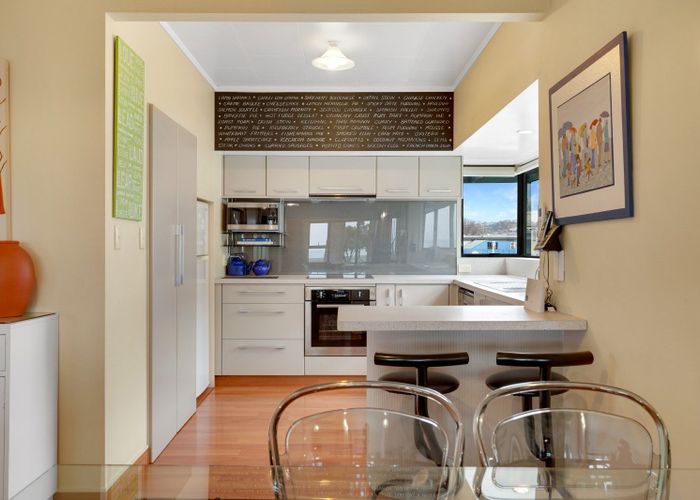  at 399 Marine Parade, Napier South, Napier