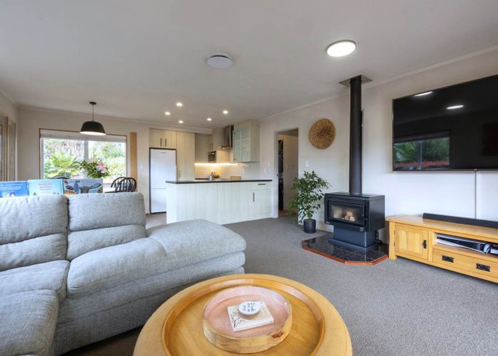  at 34a Pokapu Street, Titirangi, Waitakere City, Auckland