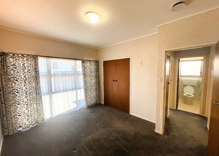  at 2/3 Fearon Avenue, Mount Roskill, Auckland City, Auckland