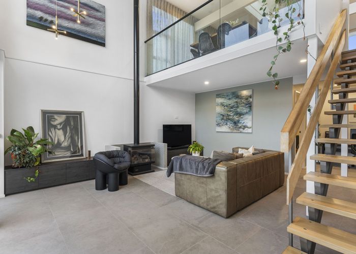  at 92 Parr Terrace, Castor Bay, North Shore City, Auckland