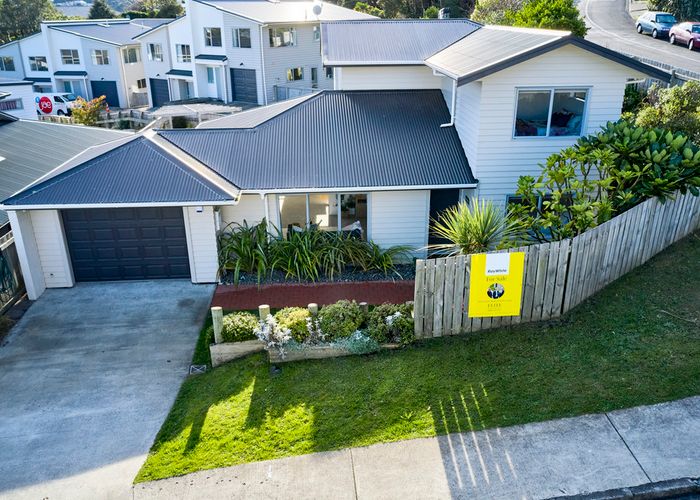  at 2 Cresswell Place, Johnsonville, Wellington