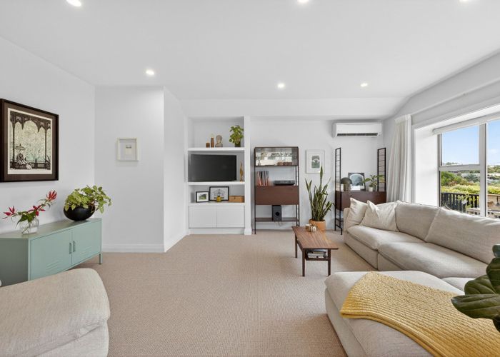  at 1/22 Hackthorne Road, Cashmere, Christchurch City, Canterbury