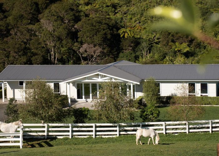  at 6 Bridle Way, Hunua, Franklin, Auckland