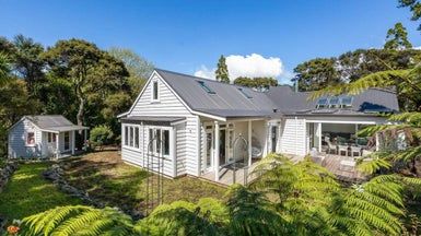  at 2 Chenery Road, Red Beach, Whangaparāoa