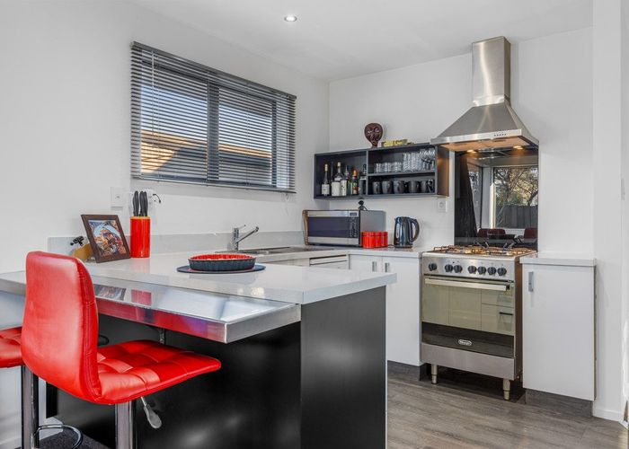  at 1/9 Short Street, Waltham, Christchurch City, Canterbury