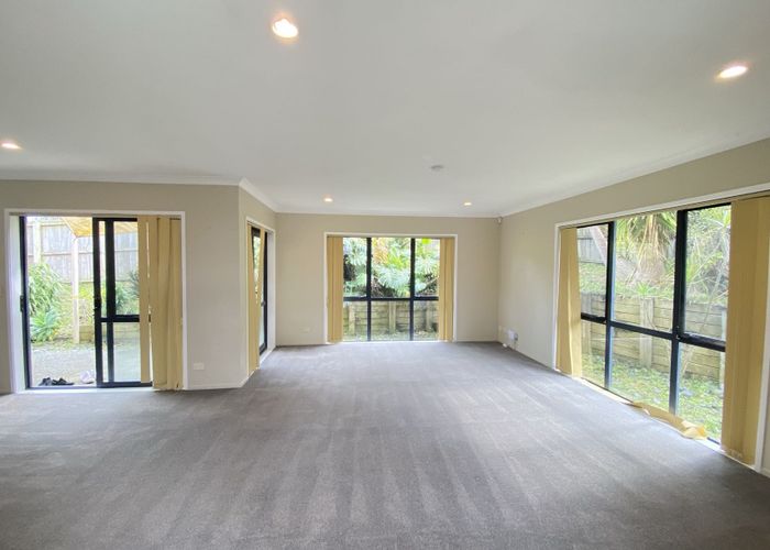  at 9A Bond Crescent, Forrest Hill, Auckland