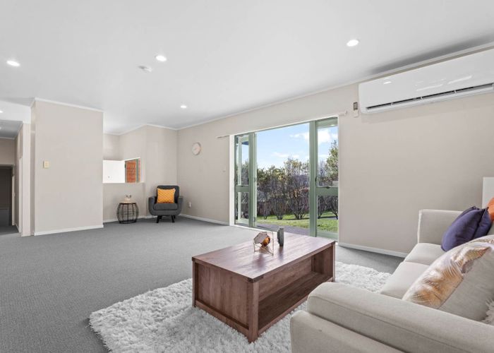  at 27 Carling Avenue, Massey, Auckland