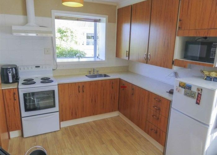  at 33 Kilmarnock Avenue, Strathern, Invercargill