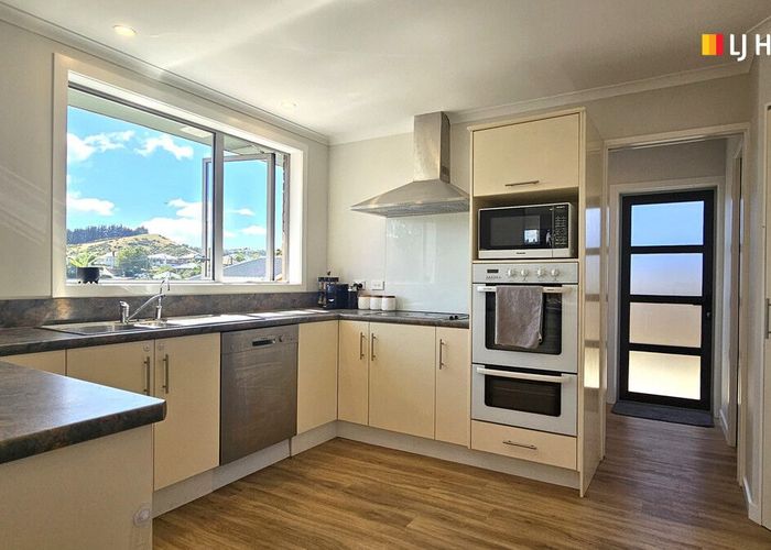  at 32 Koremata Street, Green Island, Dunedin