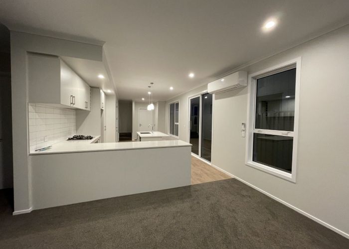  at 16 Koreke Close, Kenepuru, Porirua, Wellington