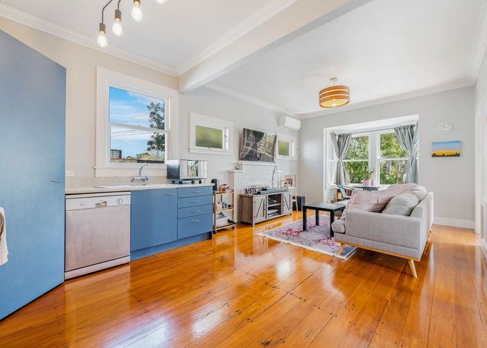  at 140 Titirangi Road, New Lynn, Waitakere City, Auckland