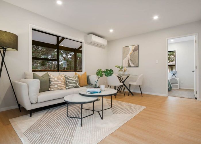  at 11 Claverdon Drive, Massey, Waitakere City, Auckland