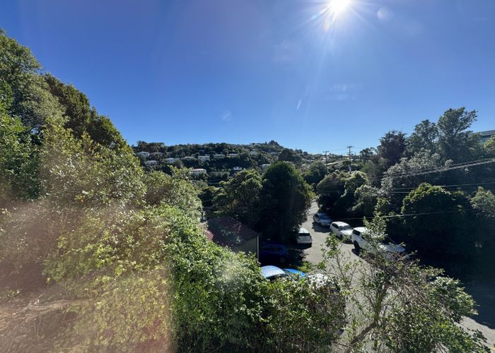  at 1/4 Glanmire Road, Newlands, Wellington