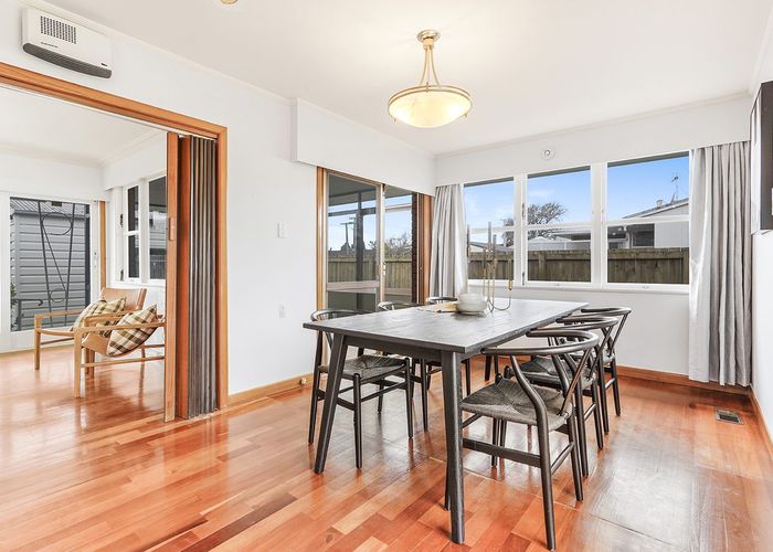  at 18 Ngaere Avenue, Chartwell, Hamilton