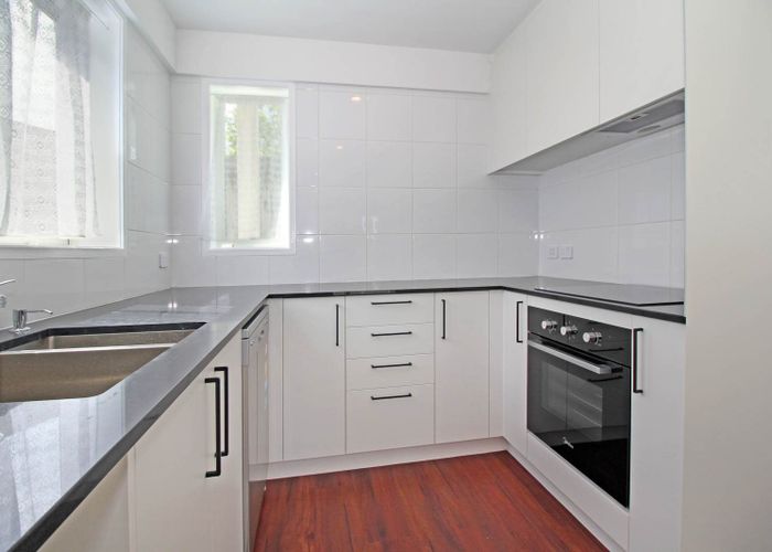  at 4/42 Esmonde Road, Takapuna, North Shore City, Auckland