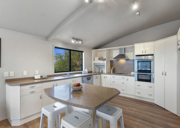  at 3A Wakeling Avenue, Te Atatu South, Waitakere City, Auckland