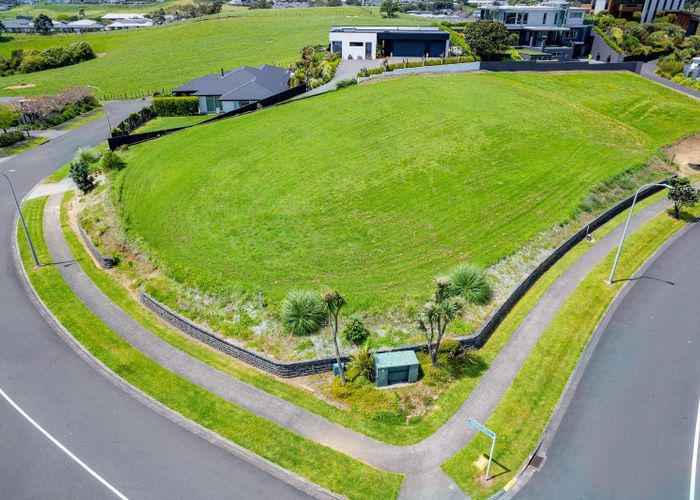  at 2 Vardon Way, Waiwhakaiho, New Plymouth, Taranaki