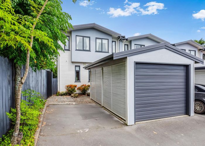  at 47/2 Armoy Drive, Dannemora, Manukau City, Auckland