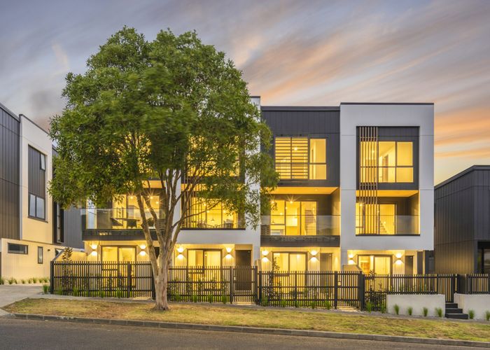  at 33 Turama Road, Royal Oak, Auckland City, Auckland