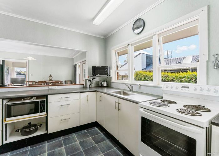  at 5 Roxy Terrace, Glendowie, Auckland