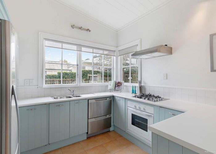  at 84 Victoria Road, Devonport, Auckland