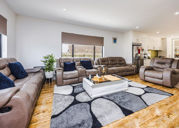  at 32 Helianthus Avenue, Flat Bush, Auckland