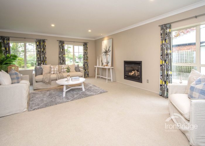  at 42 Kinsella Crescent, Aidanfield, Christchurch City, Canterbury