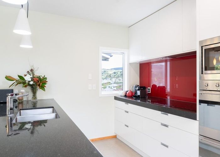  at 5 Lane Crescent, Tawa, Wellington