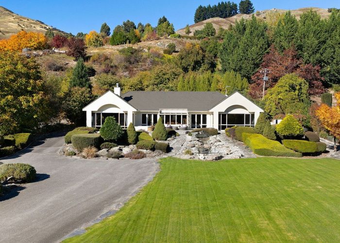  at 714 Lake Hayes-Arrow Junction Highway, Lake Hayes, Queenstown-Lakes, Otago