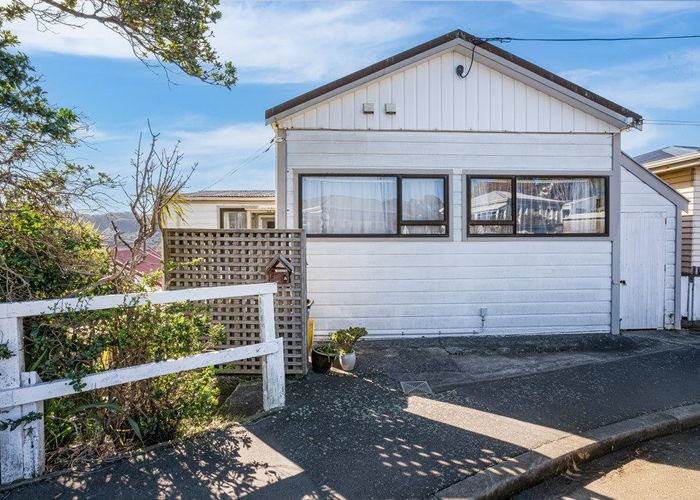  at 81 Northland Road, Northland, Wellington, Wellington