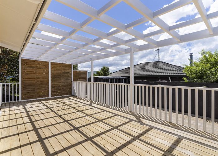  at 7B Anne Road, Hillcrest, Auckland