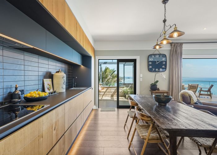  at 9 Scarborough Road, Sumner, Christchurch City, Canterbury