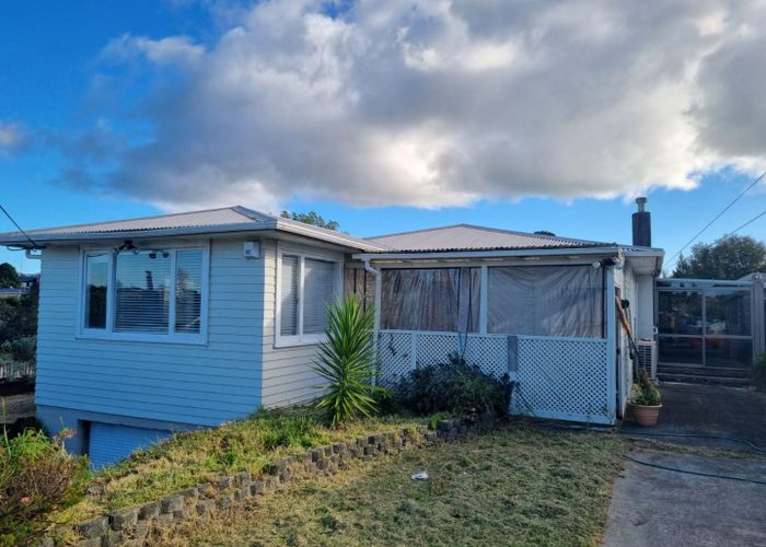  at 11 Matipo Road, Te Atatu Peninsula, Waitakere City, Auckland