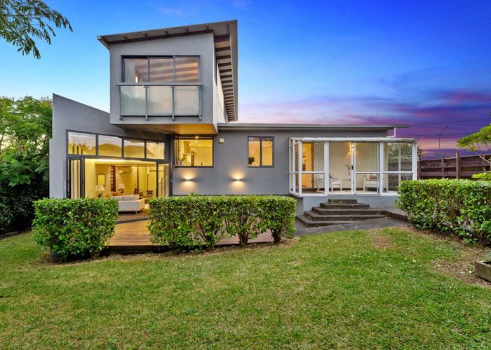  at 65 Forrest Hill Road, Milford, Auckland