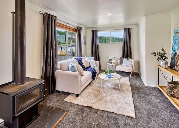  at 7 Edelweiss Grove, Timberlea, Upper Hutt, Wellington