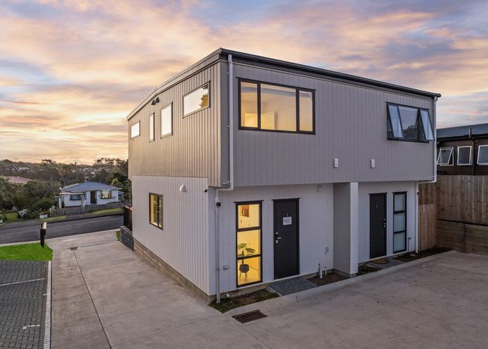  at 25 Abbotleigh Avenue, Te Atatu Peninsula, Waitakere City, Auckland