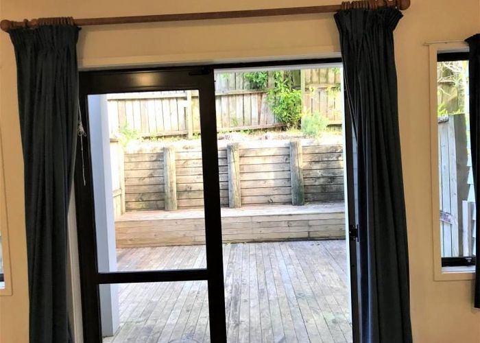  at 11/92 Bush Road, Albany, Auckland