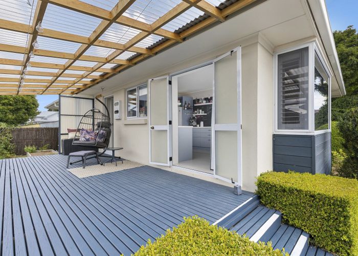  at 65 Byron Street, Leamington, Cambridge